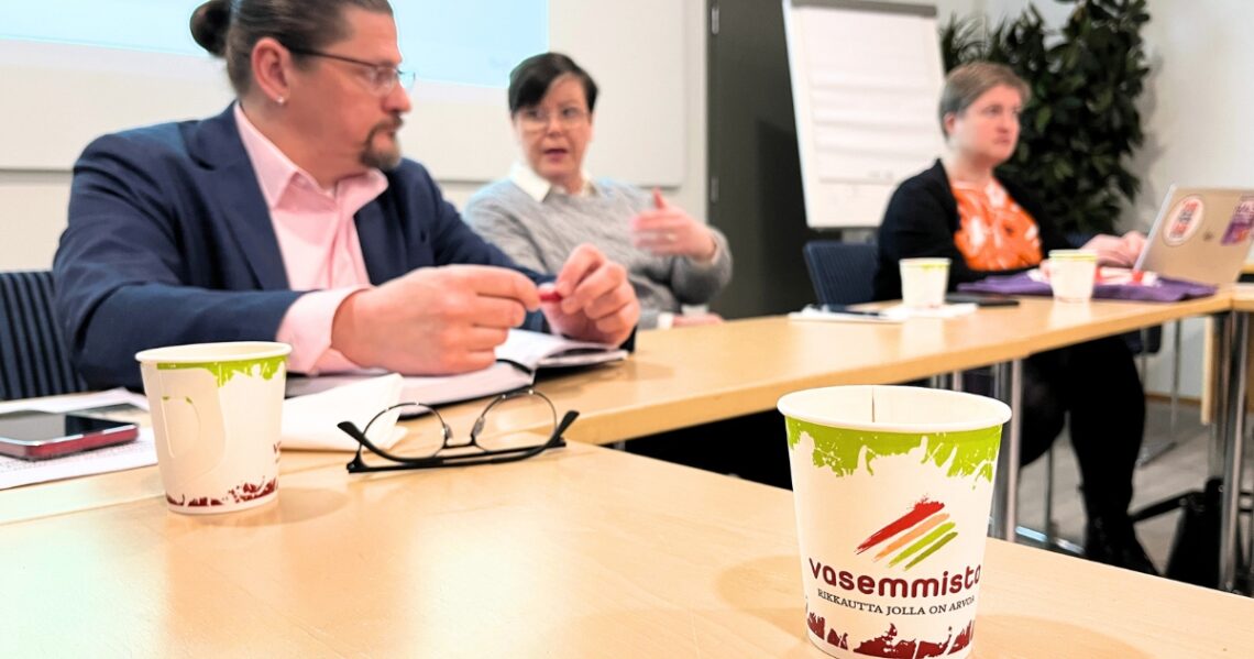 Vasemmistoklubi1Artikkeli