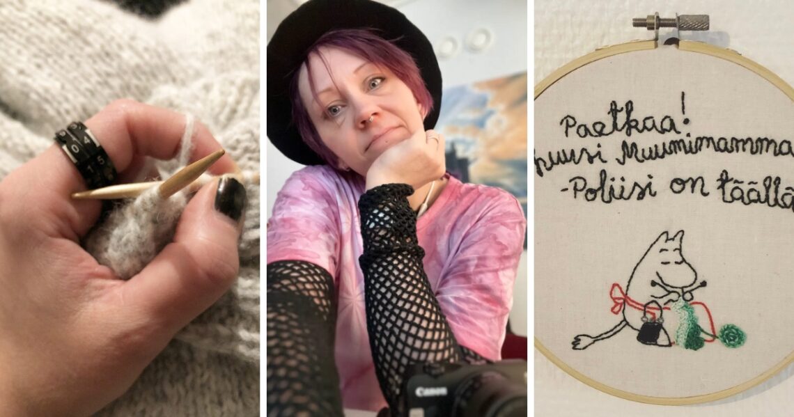 Kolme kuvaa. Ensimmäisssä käsi pitelee neuletyötä ja neulepuikkoja. Toisessa hattupäinen henkilö katselee miettieliäänä kameraan. Kolmannessa on kirjontatyö, jossa on Muumimamma ja teksti: Paetkaa, poliisi on täällä! Muumimamma huusi.