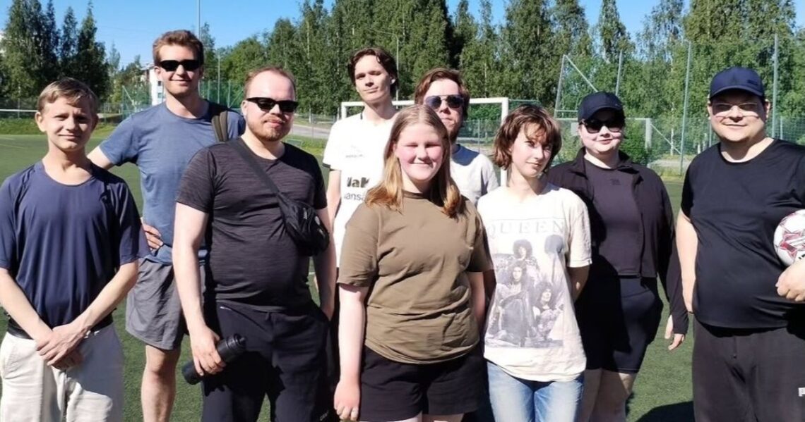 VaNuUrheilupesuArtikkeli